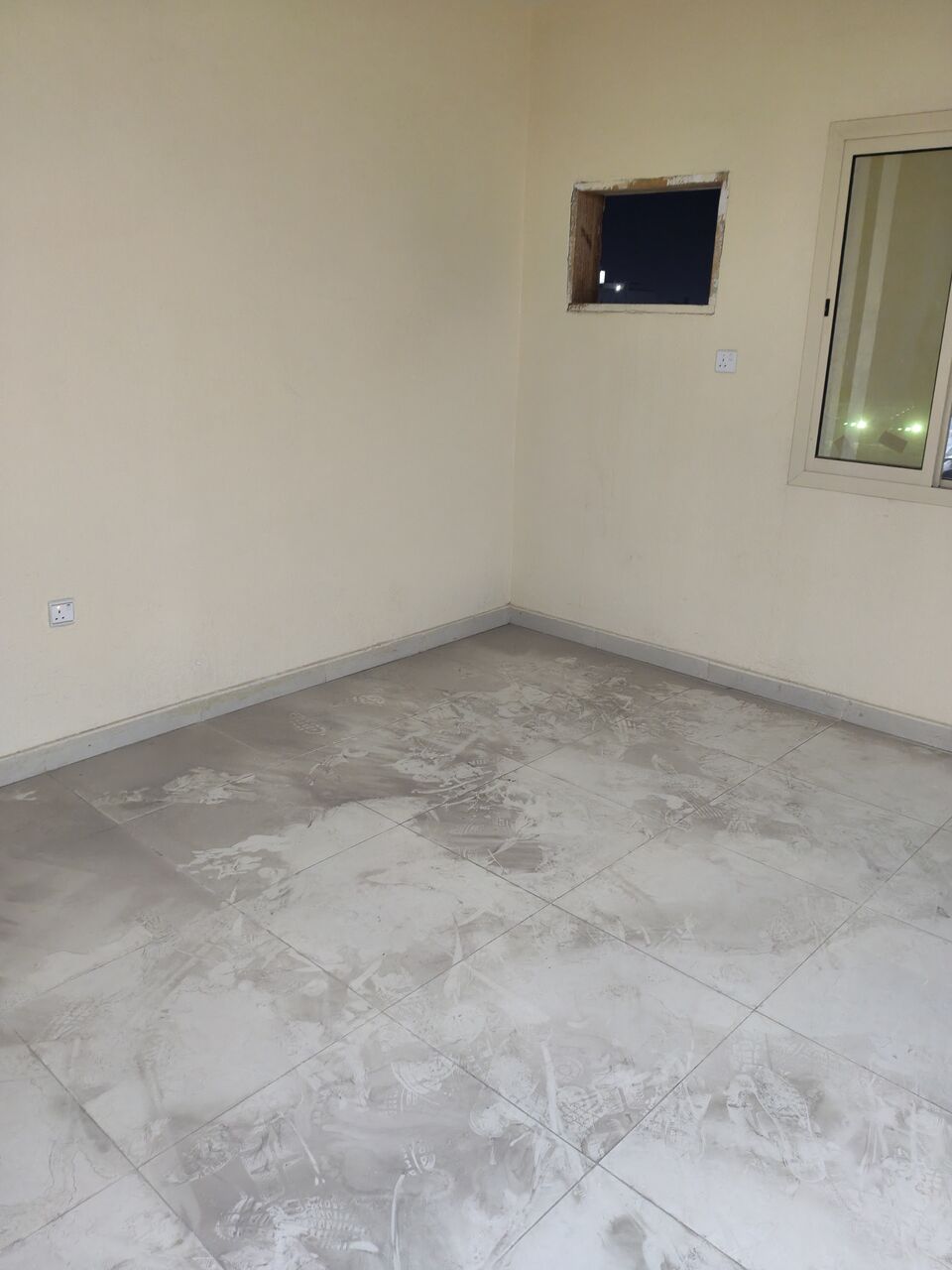 Jubail, Rooms for Rent, SAR 1000/year,  Room Available For Rent Near Asahra Mashoor New Building, Attached Washroom