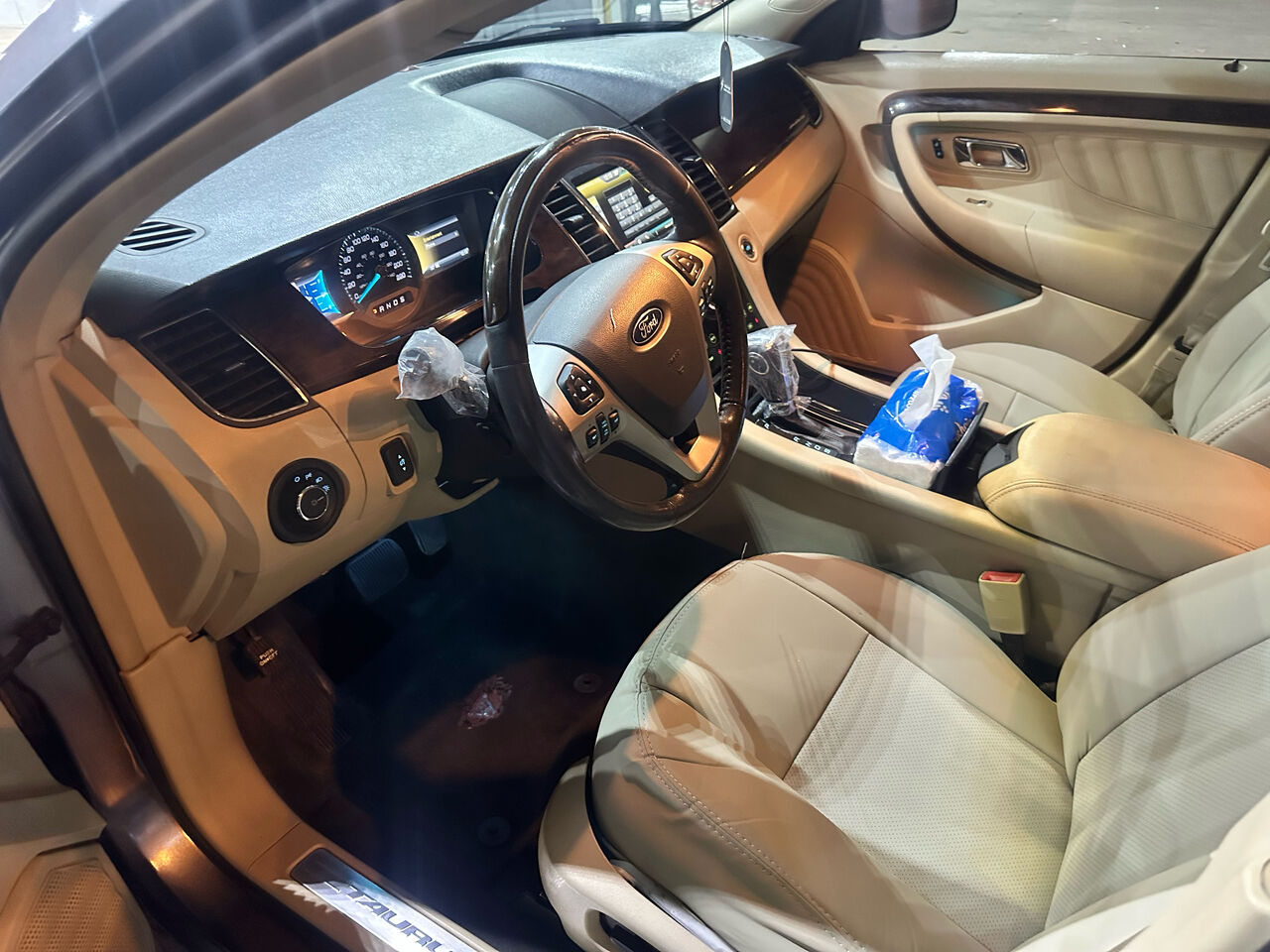 Al Shifa, Vehicles, Cars & Trucks , SAR 55,  Ford Taurus,  2014,  Automatic,  213000 KM,  Ford Turus  Full Limitied