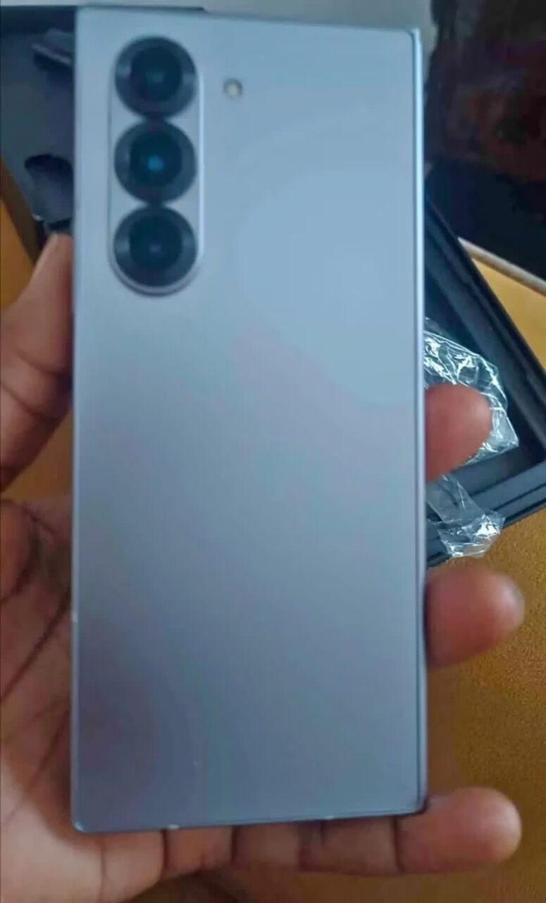 Doha, Mobile Phones, QAR 600,  Samsung Galaxy Z Fold 8 Ultra Cost &euro;600