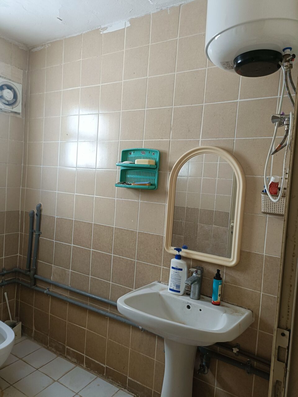 Jubail, Rooms for Rent, SAR 750/month,  Furnished,  Room Available For Rent In A 3BHK Flat For Bachelor