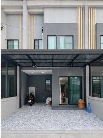 Bangkok, Villas, THB 14999,  20 Sq. Feet,  3 Bedrooms, 2 Bathrooms, Lan Boon Market 1.4 Km., 20 Sq M., 160 Sq M. The Paseo Mall, Lat