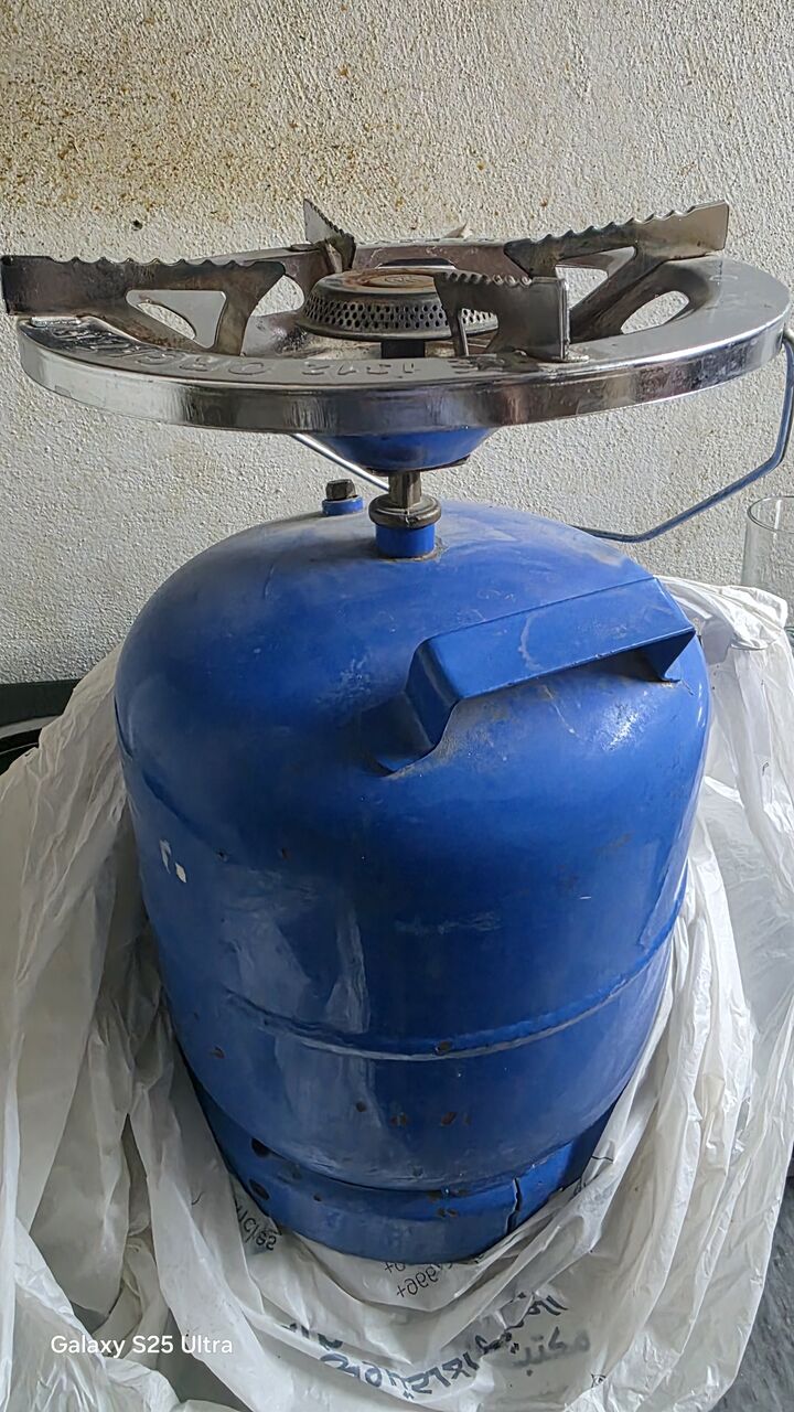 Al Malaz, Appliances, SAR 100,  Small Gas Cylinder With Stove ,good Condition Like A New