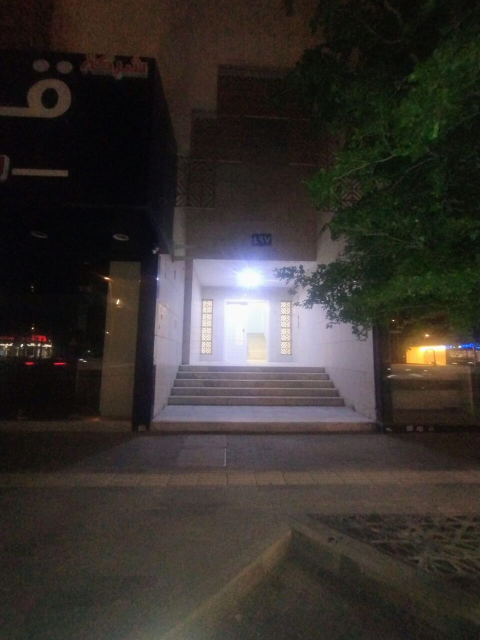 Riyadh, Rooms for Rent, SAR 1300/month,  Very Big Studio Room, With AC, Small Fridge, 2 Single Mattress, Separate Full Washroom REN