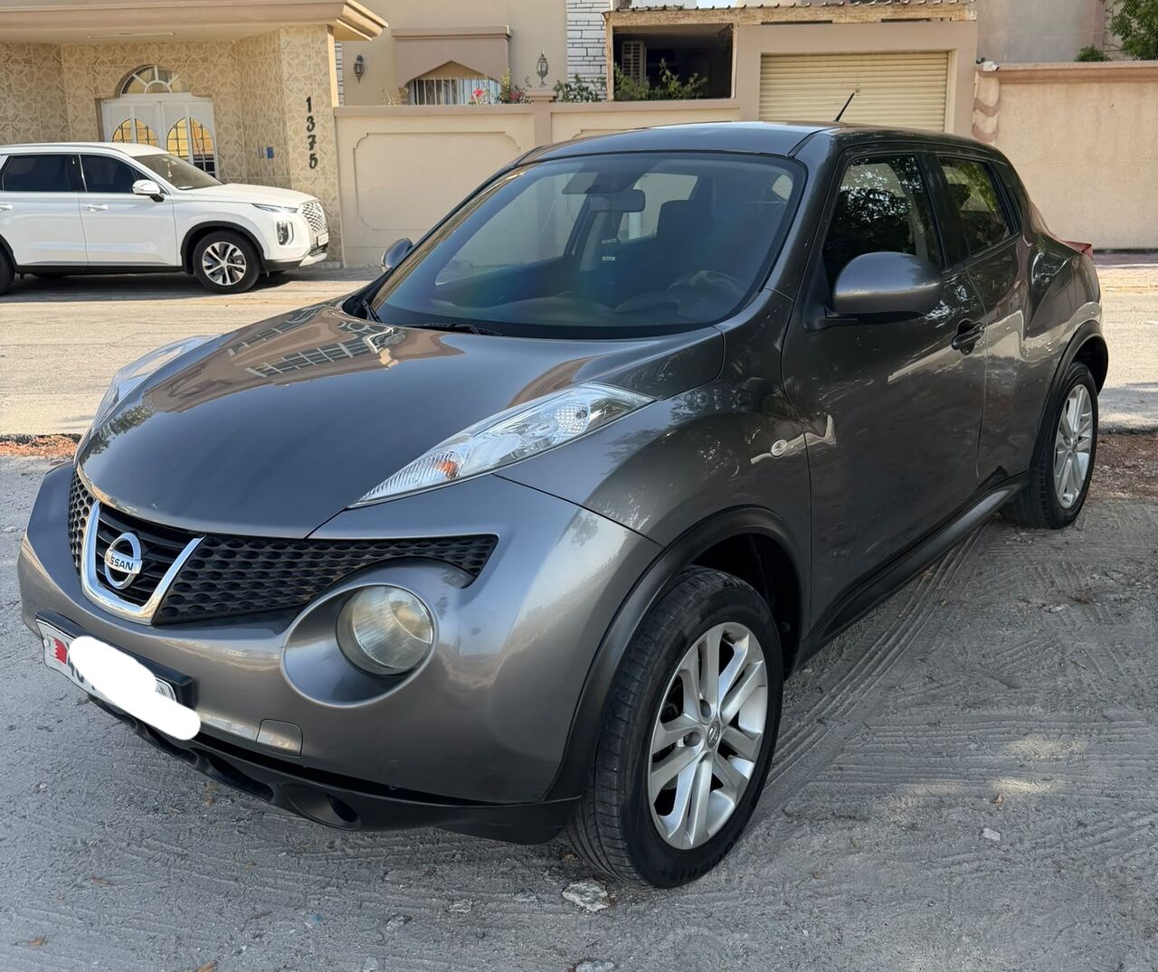 Manama, Vehicles, Cars & Trucks , BHD 2150,  Nissan Juke SV,  2014,  130 KM,  Urgent Sale Nissan Juke  Model