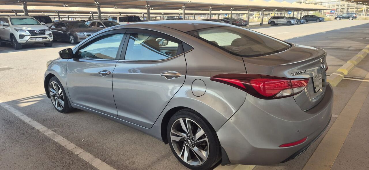 Jubail, Vehicles, Cars & Trucks , SAR 30000,  Hyundai Elentra,  2016,  Automatic,  278000 KM,    Model  Transmission With Good Condition For Sale