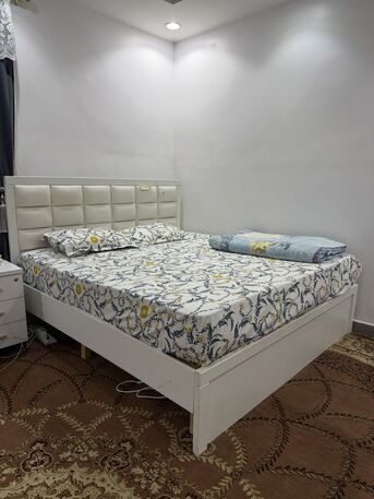 Olaya, Household Items, 🎁 1 King Size Bed Set - Free Of Charge