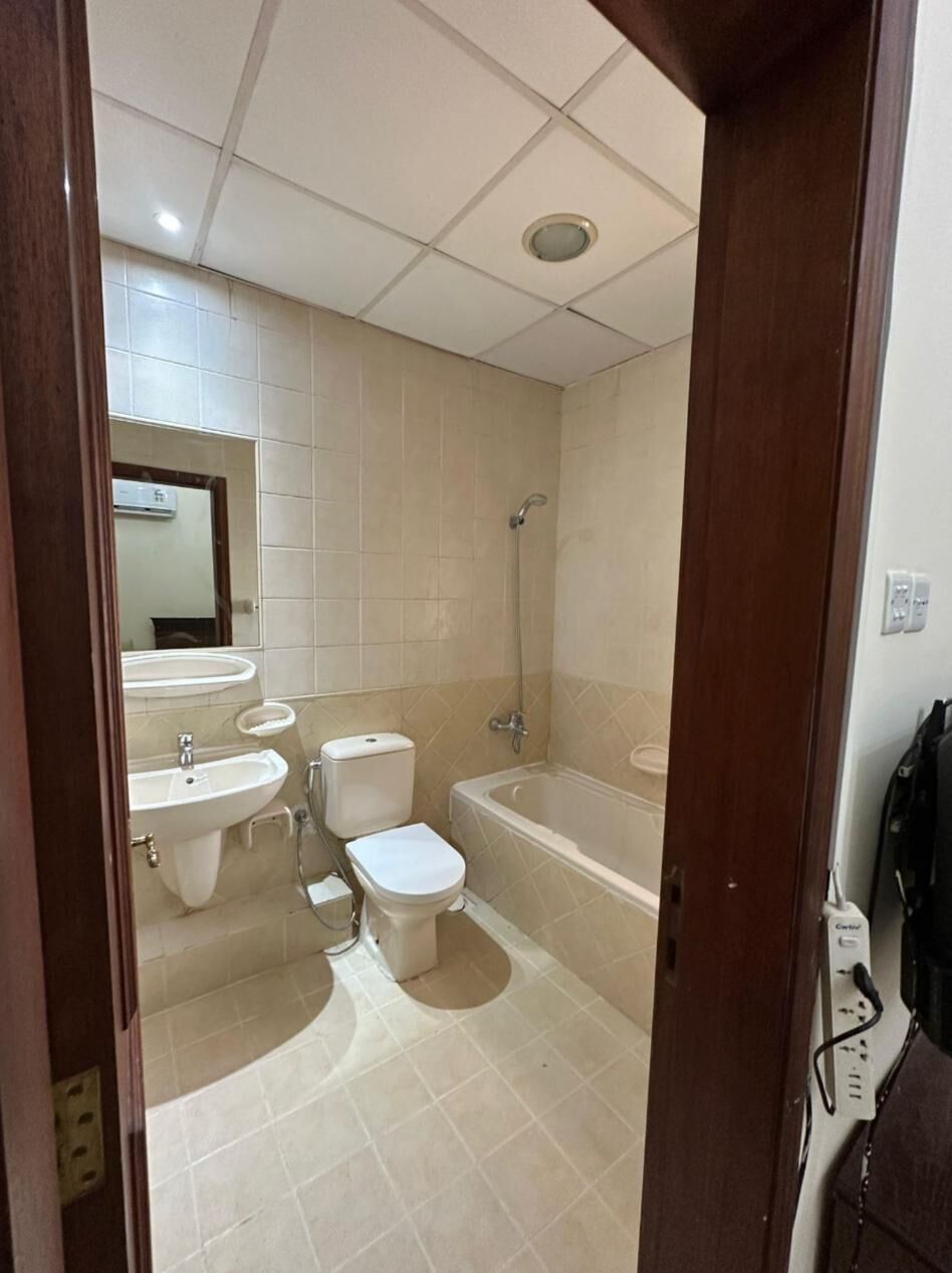 Busaiteen, Apartments, Flats, Houses & Villas, BHD 200/month,  Furnished,  Studio,  Spacious Studio For Rent In Busaiteen &ndash; EWA Inclusive
