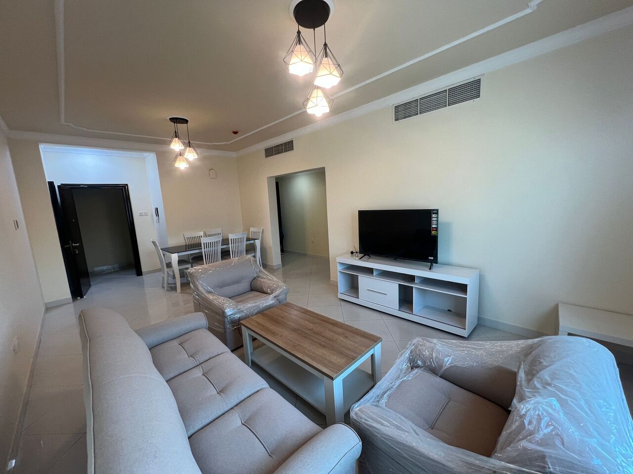 Burhama, Apartments, Flats, Houses & Villas, BHD 320/month,  Furnished,  2 BR,  Apartment For Rent In Burhama