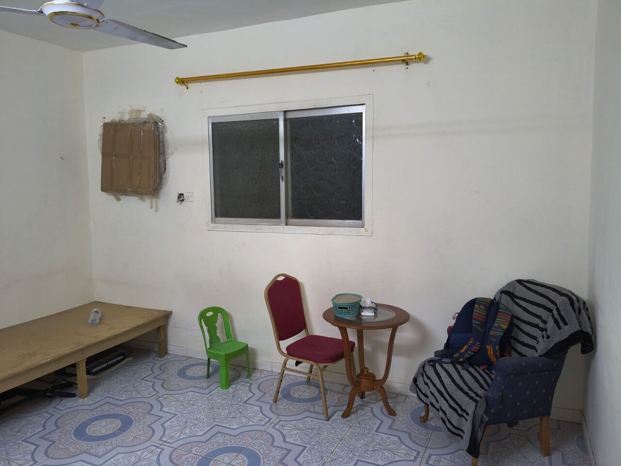 Riyadh, Rooms for Rent, SAR 1100/month,  Big Neat And Clean Room Available For Single Executive Bachelor In A Family Flat.