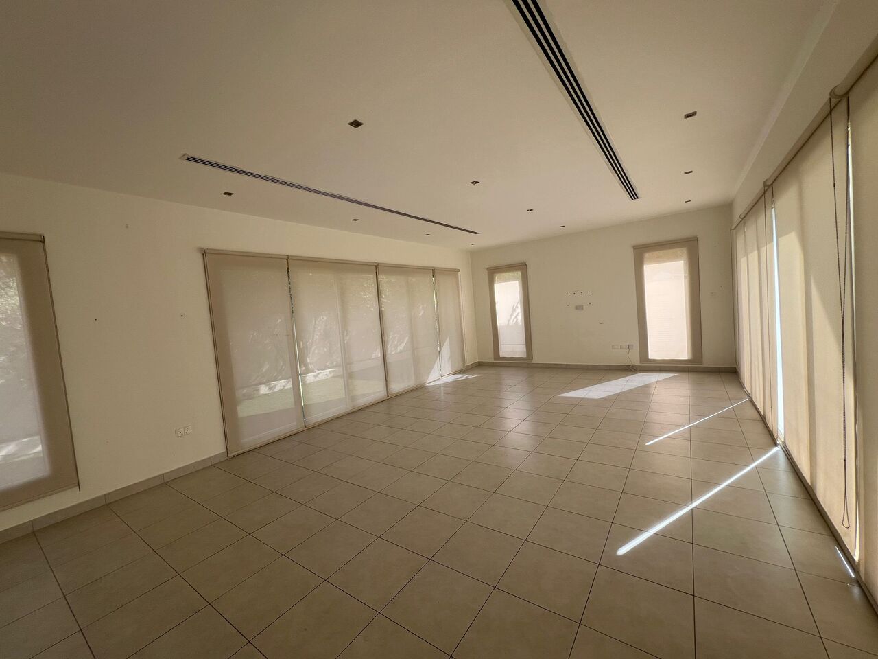 Saar, Villas, BHD 1350,  Furnished,  Modern Compound Villa With Private Pool For Rent In Saar