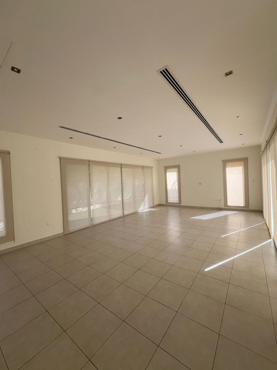 Saar, Villas, BHD 1350,  Furnished,  Modern Compound Villa With Private Pool For Rent In Saar