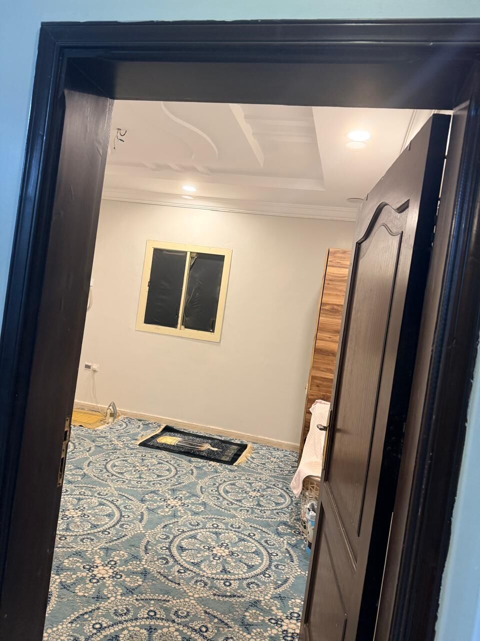 Jeddah, Apartments, Flats, Houses & Villas, SAR 800/month,  Furnished,  3 BR,  Executive Room With Private Washroom In 3BHK Flat &ndash; Prime Location