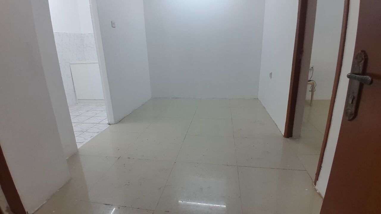 Gudaibiya, Apartments, Flats, Houses & Villas, BHD 150/year,  1 BR,  Gudaibiya:- 1Bhk Flat On Rent With Unlimited Ewa..
