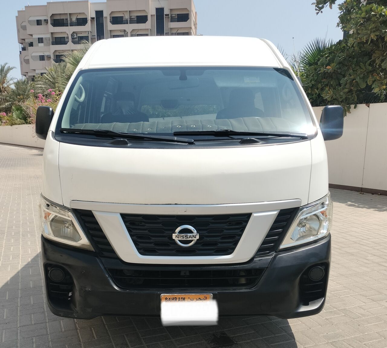 Manama, Vehicles, Cars & Trucks , Nissan NV3500,  2019,  Automatic,  268000 KM,   Nissan Urvan Highroof Passenger Seats Bus