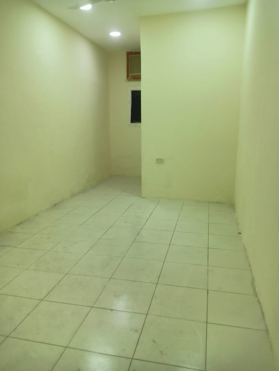 Muharraq, Apartments, Flats, Houses & Villas, BHD 150/month,  1 BR,  Flat For Rent In Muharraq With EWA , Unlimited