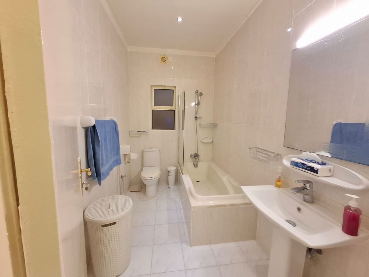 Kabul, Apartments, Flats, Houses & Villas, AFN 300/year,  2 BR,  100 Sq. Meter,  للإيجار شقة  في منطقة العدلية