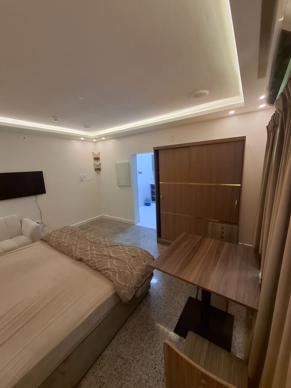 Manama, Housing Exchanges, BHD 230/month,  Studio,  35 Sq. Meter,  Fully Furnished Studio Apartment For Rent In Seef