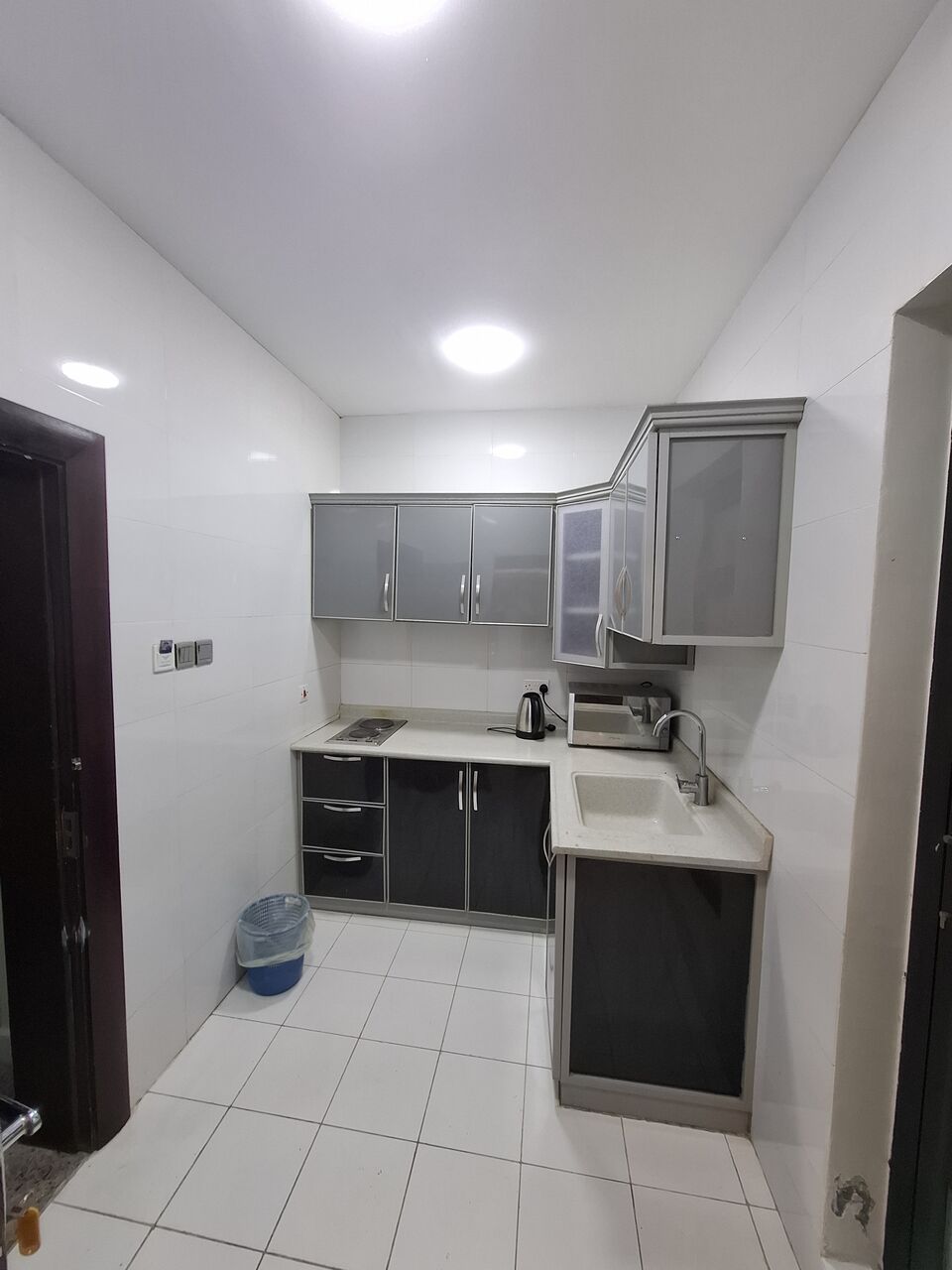 Manama, Housing Exchanges, BHD 230/month,  Studio,  35 Sq. Meter,  Fully Furnished Studio Apartment For Rent In Seef