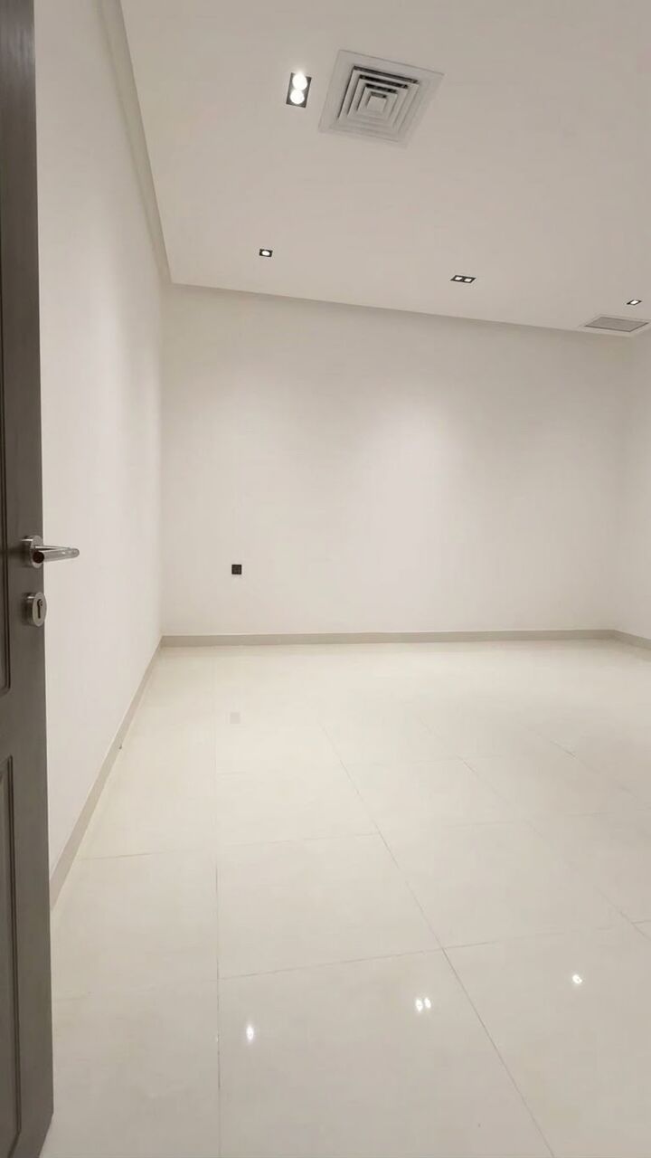 Sabah Al Salem, Apartments, Flats, Houses & Villas, KWD 520/month,  3 BR,  Apartment For Rent In Sabah Al Salem, Ground Floor, Two Entrances.