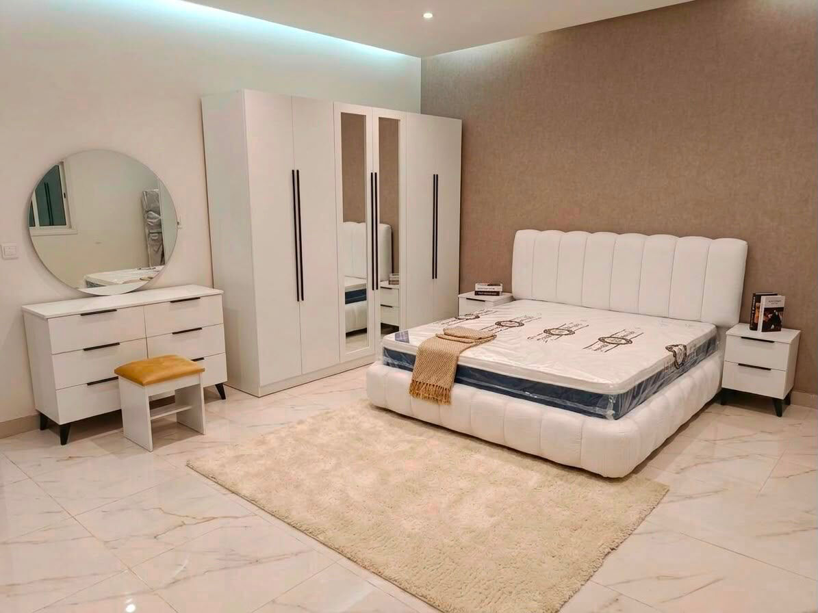 Jeddah, Furniture, SAR 2300,  Luxurrious Complete Bedroom Set Available In Affordable Price