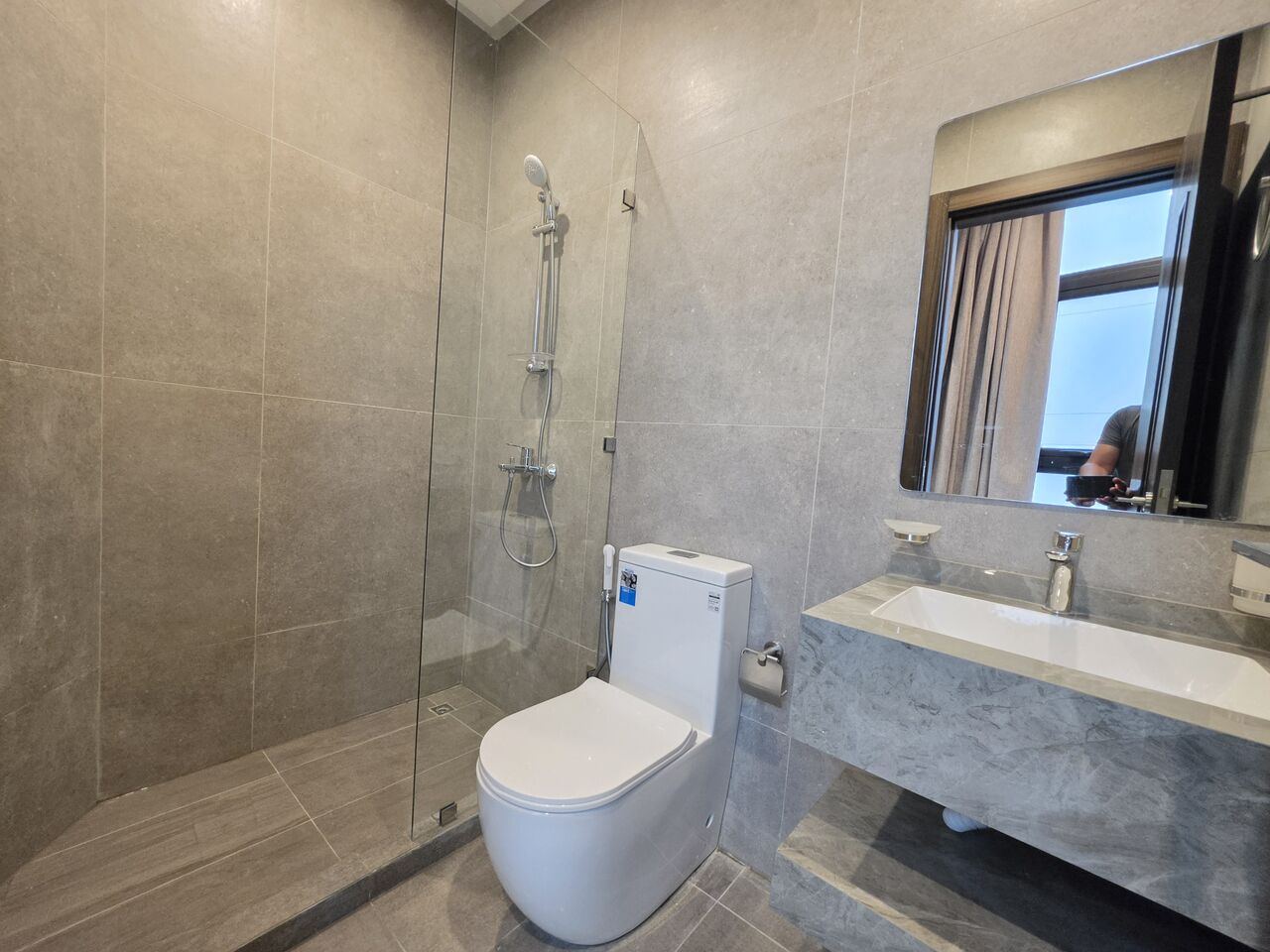 Juffair, Apartments, Flats, Houses & Villas, BHD 220/month,  Furnished,  1 BR,  70 Sq. Meter,  Brand New | Family Building Balcony | Old Juffair