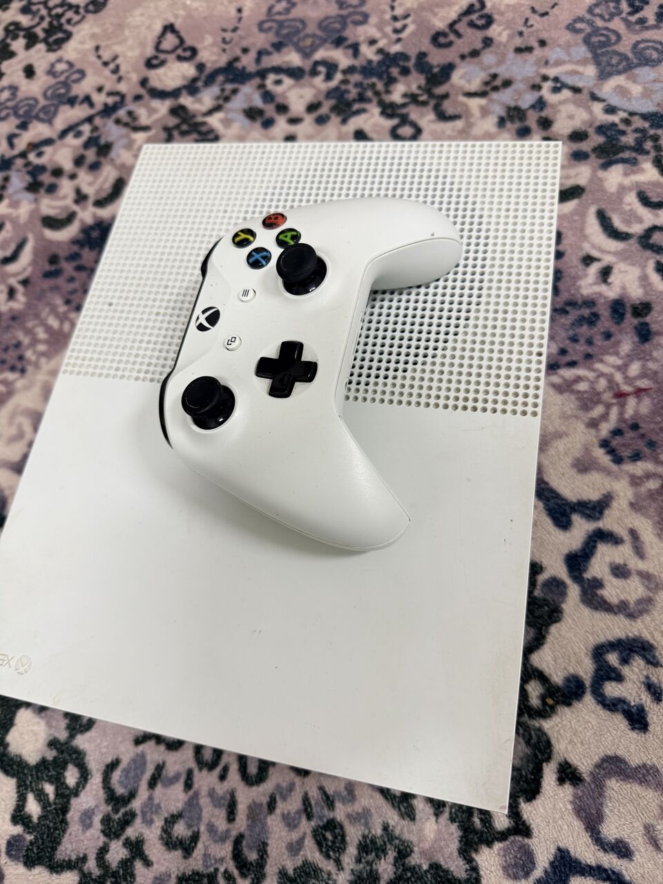 Jubail, Video Games, SAR 700,  Xbox One S 1tb With 5 Cds