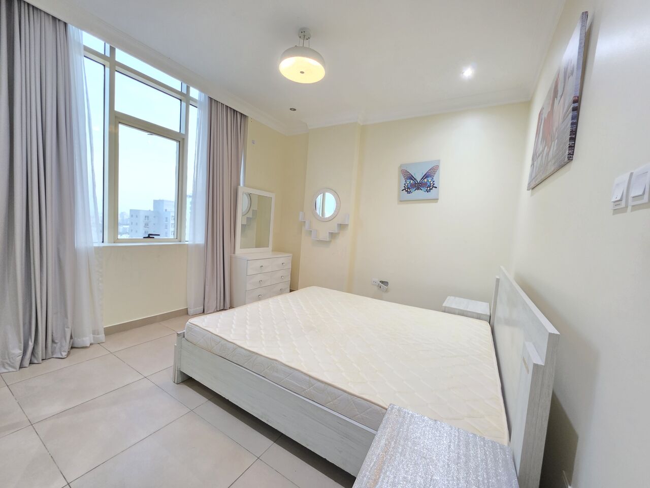 Juffair, Apartments, Flats, Houses & Villas, BHD 260/month,  Furnished,  1 BR,  85 Sq. Meter,  Best Offer Price Large Balcony Near Rameez Mall Juffair