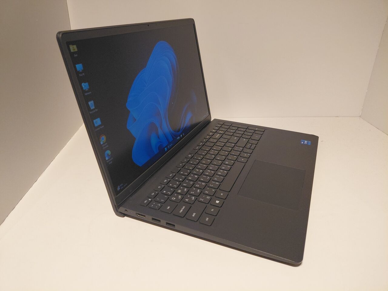 Riyadh, Computers, SAR 1199,  **SPECIAL OFFER** - Dell Vostro 15 3510 | Core I7 11th Gen | 8GB RAM | 256GB SSD