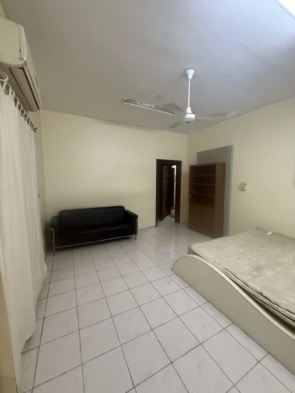 Jubail, Villas, SAR 1150,  Furnished Room Available For Executive Bachelor
