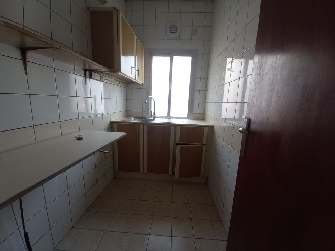 Salmaniya, Apartments, Flats, Houses & Villas, BHD 140/month,  2 BR,  # 2 BEDROOMS,1 BATHROOM,HALL,KITCHEN,FLAT FOR RENT IN SALMANIYA -140/BD #