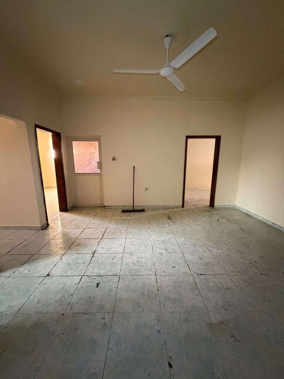 Kabul, Apartments, Flats, Houses & Villas, AFN 200/year,  150 Sq. Meter,  للإيجار شقة في توبلي الكورة