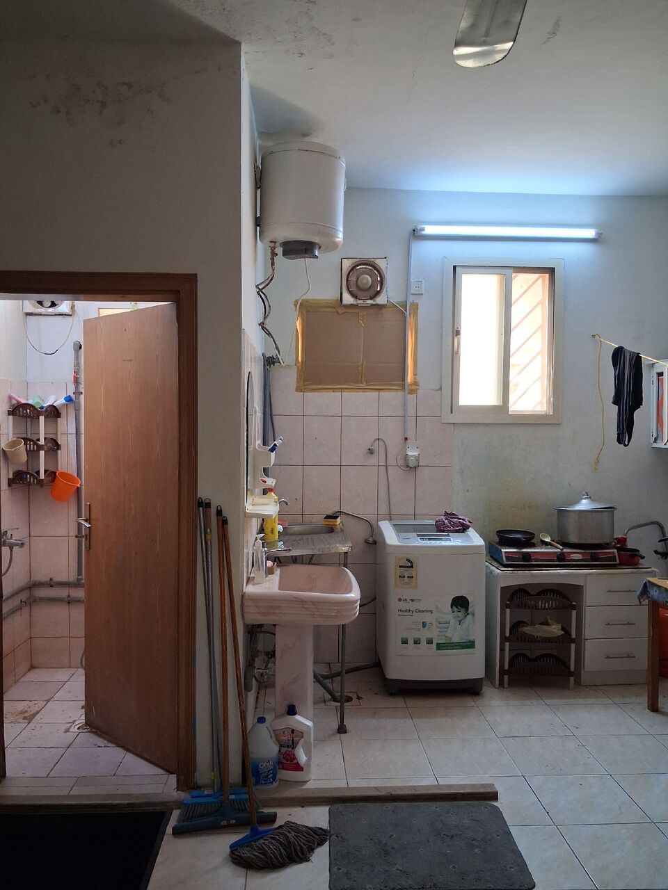 Buraidah, Rooms for Rent, SAR 370/month,  Unfurnished Room For Rent In Khubaib Buraydah