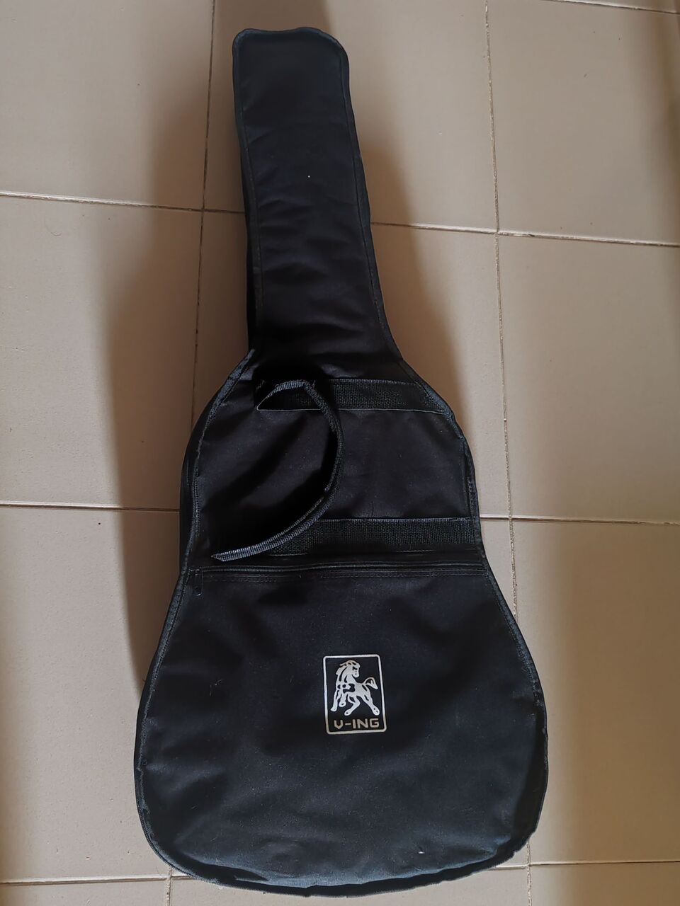 Umm Al Hassam, Musical Instruments, BHD 50,  Guitar For Sale With Extra Strings, Picks And Capo!!!