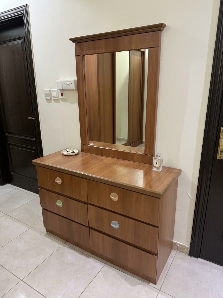 Jeddah, Furniture, SAR 1000,  3 Bedroom Sets For Sale (without Mattress)