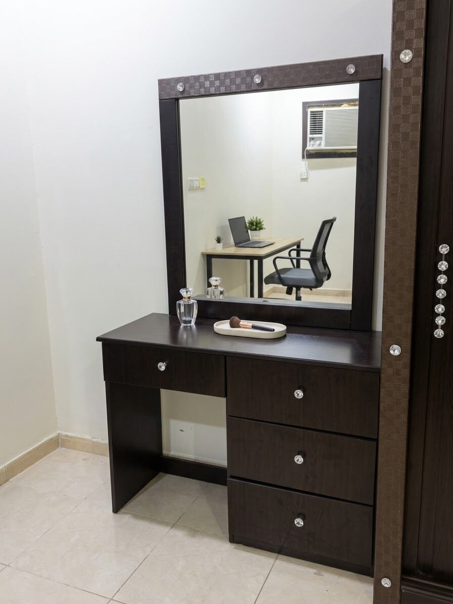 Jeddah, Furniture, SAR 1000,  3 Bedroom Sets For Sale (without Mattress)