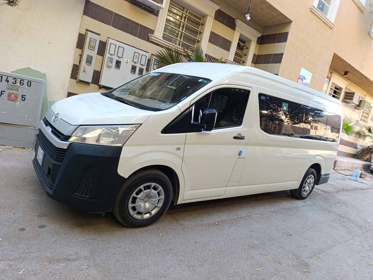 Riyadh, Vehicle Lease Transfer, SAR 1,  Avalibal For Rent With Driver