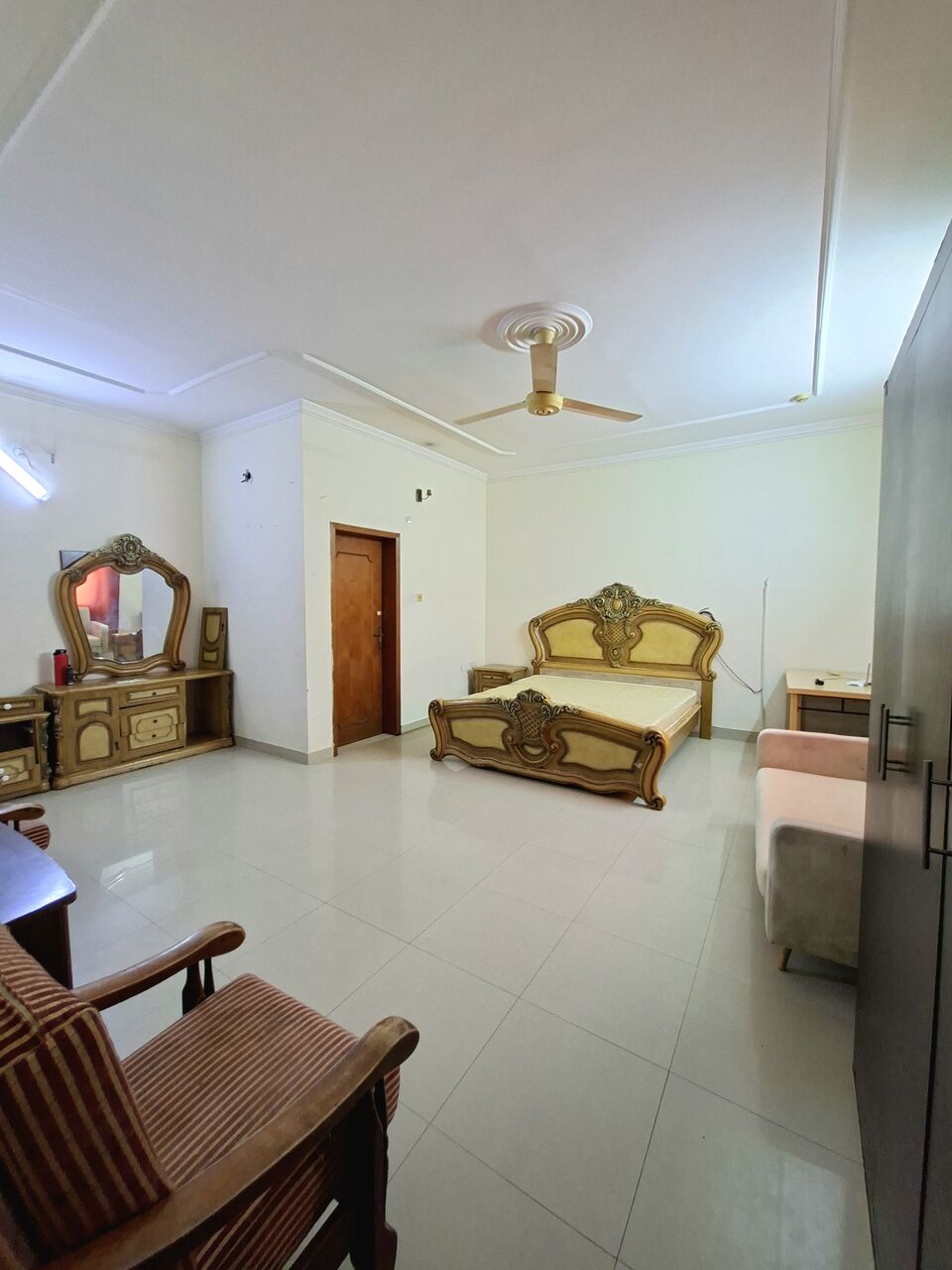 Hoora, Apartments, Flats, Houses & Villas, BHD 185/month,  Furnished,  Studio,  Fully Furnished Family Studio Flat With Ewa In Hoora,WiFi,Neat & Clean Flat @ 35547951