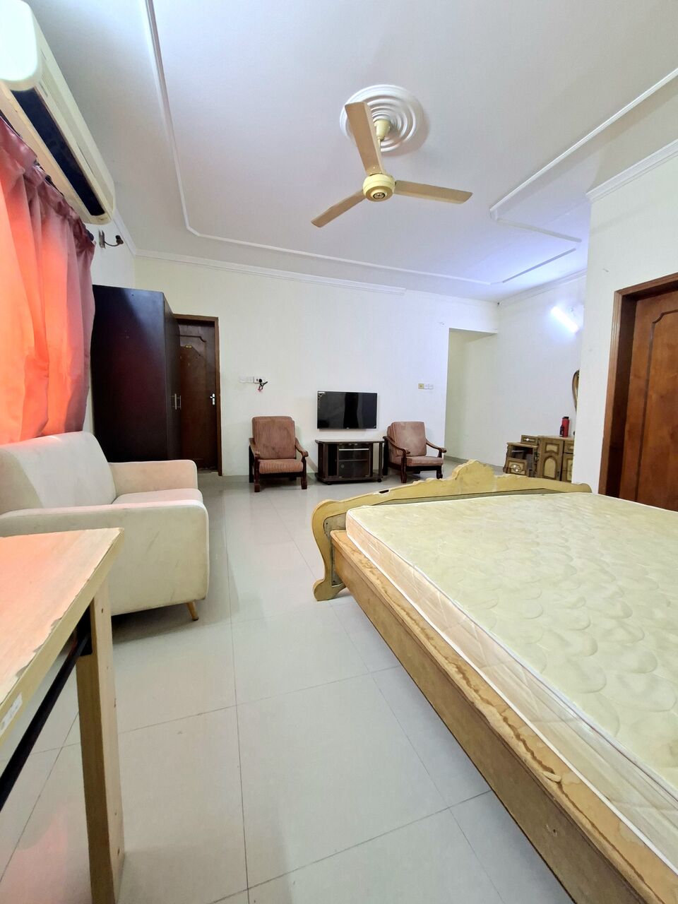 Hoora, Apartments, Flats, Houses & Villas, BHD 185/month,  Furnished,  Studio,  Fully Furnished Family Studio Flat With Ewa In Hoora,WiFi,Neat & Clean Flat @ 35547951