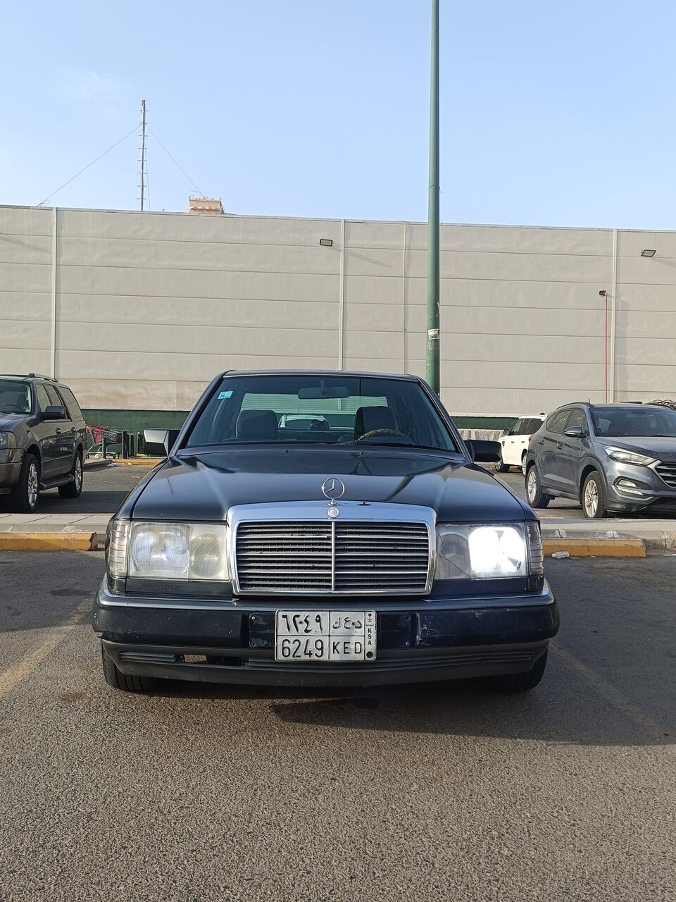 Jeddah, Vehicles, Cars & Trucks , SAR 19,  Mercedes 300d W124 Turbo,  1992,  Automatic,  30300 KM,  Mercedes Turbo Diesel 5 Cylinder