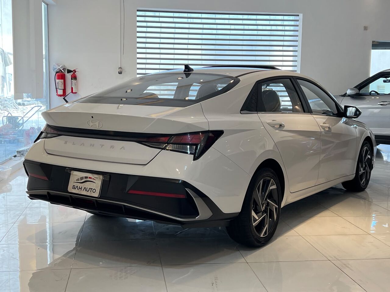 Riffa, Vehicles, Cars & Trucks , BHD 6900,  Hyundai Elantra,  2025,  Automatic,  5000 KM,   MODEL  FOR SALE