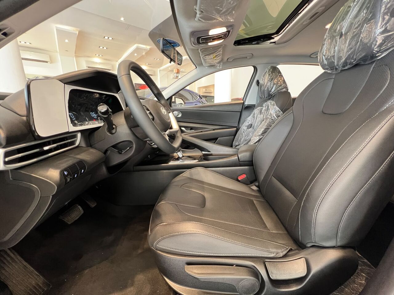 Riffa, Vehicles, Cars & Trucks , BHD 6900,  Hyundai Elantra,  2025,  Automatic,  5000 KM,   MODEL  FOR SALE
