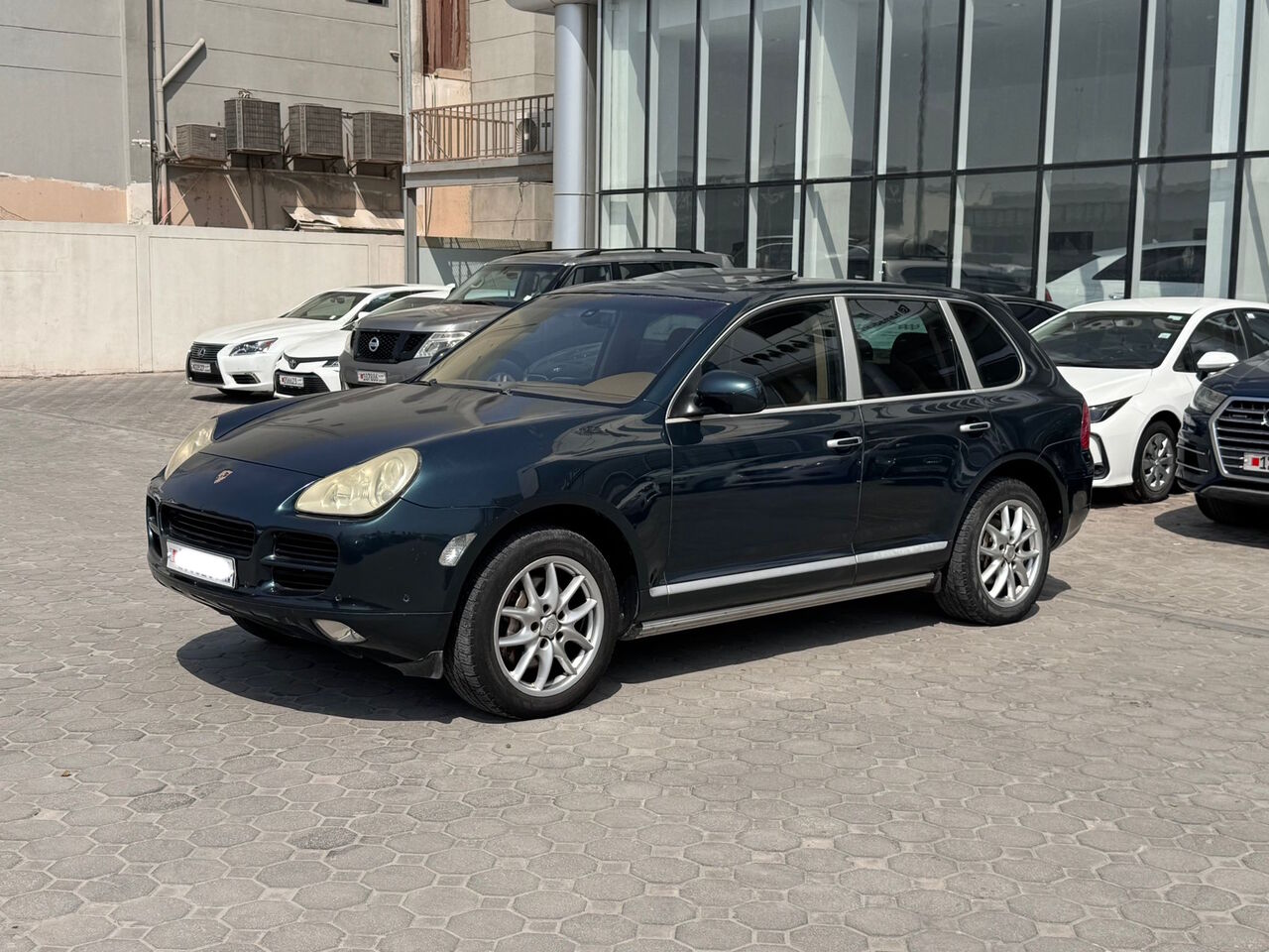 Manama, Vehicles, Cars & Trucks , BHD 1400,  Porsche Cayenne,  2005,  Automatic,  227300 KM,     (Green)