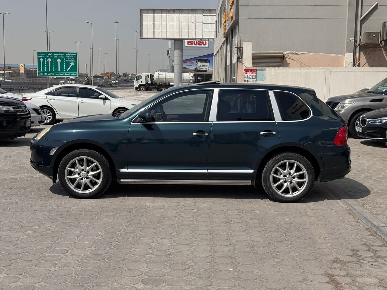 Manama, Vehicles, Cars & Trucks , BHD 1400,  Porsche Cayenne,  2005,  Automatic,  227300 KM,     (Green)