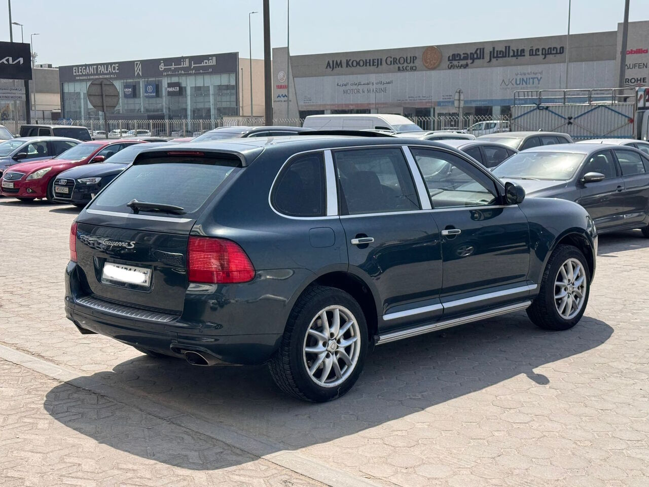 Manama, Vehicles, Cars & Trucks , BHD 1400,  Porsche Cayenne,  2005,  Automatic,  227300 KM,     (Green)
