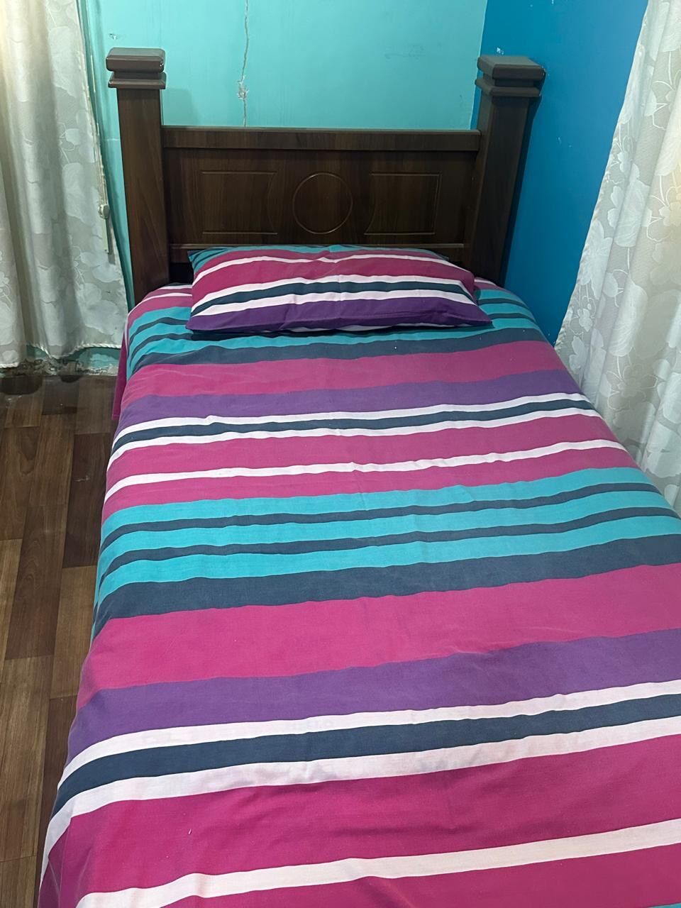 Jeddah, Furniture, SAR 1,  3 Beds With Mattress + Table For Sale