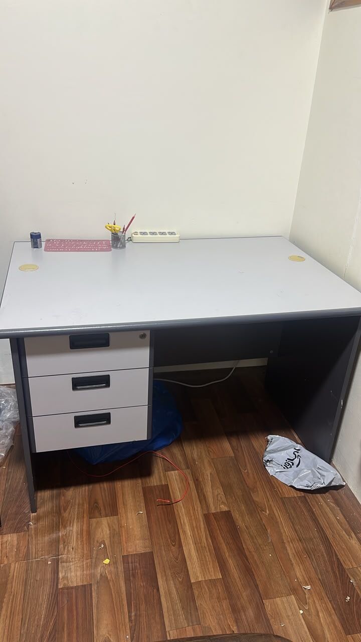 Jeddah, Furniture, SAR 1,  3 Beds With Mattress + Table For Sale