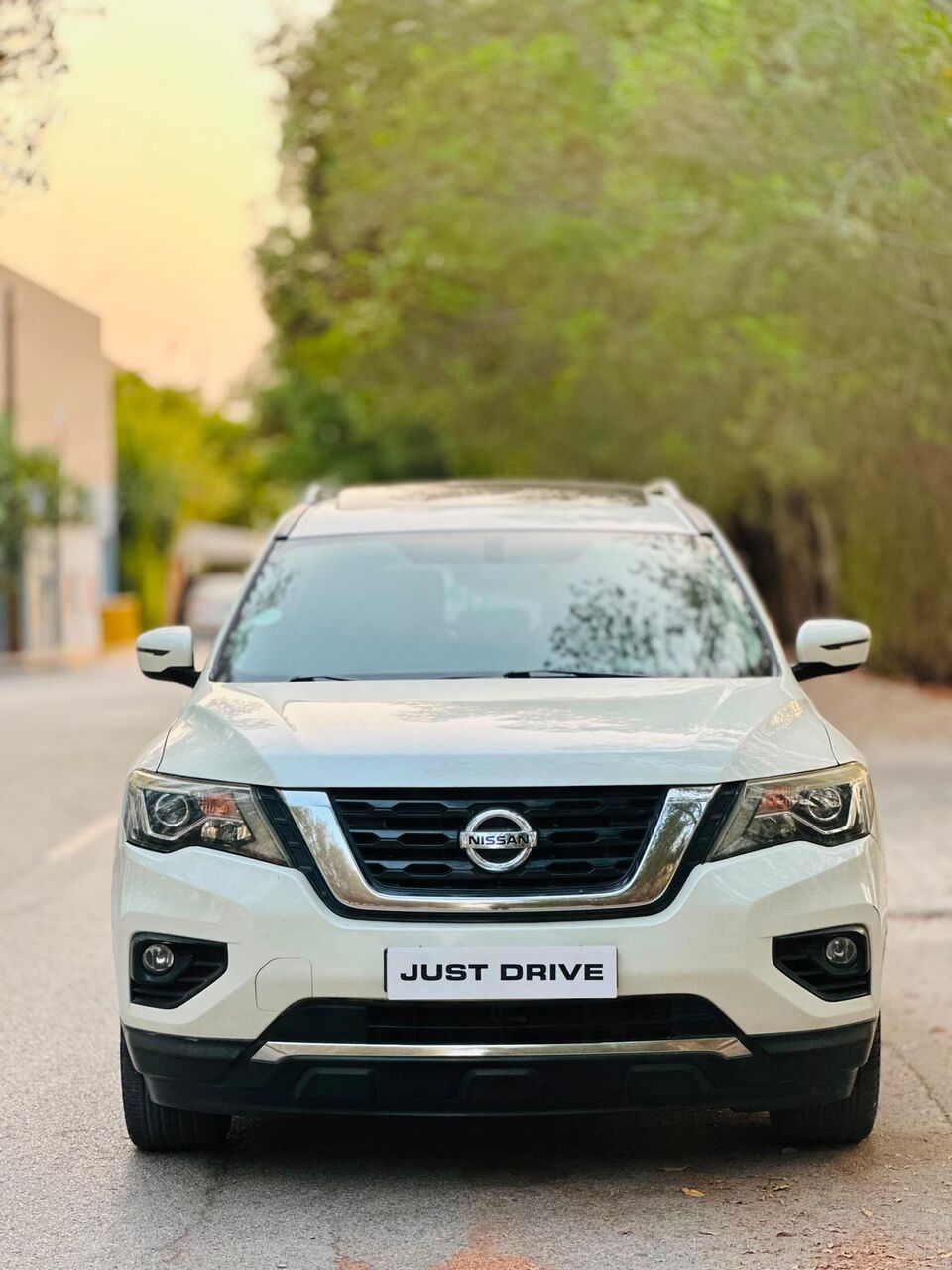 Segaya, Vehicles, Cars & Trucks , BHD 4750,  Nissan Pathfinder,  2018,  Automatic,  102000 KM,    MODEL FULLY LOADED WITH PANORAMIC SUNROOF SINGLE OWNER 35400768
