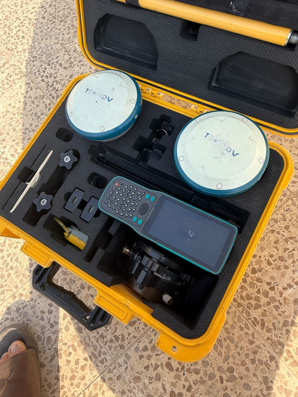 Riyadh, Machinery, SAR 17000,  Toknovo T10 Pro GNSS GPS &ndash; Full Set For Sale