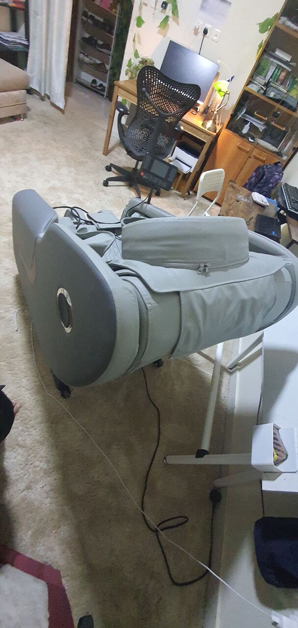 Riyadh, Household Items, SAR 2600,  Massage Chair Like New