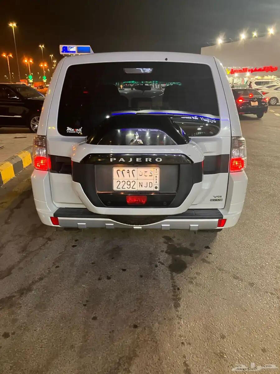 Jeddah, Vehicles, Cars & Trucks , SAR 35000,  Mitsubishi Pajero,  2017,  Automatic,  300000 KM,   For Sale